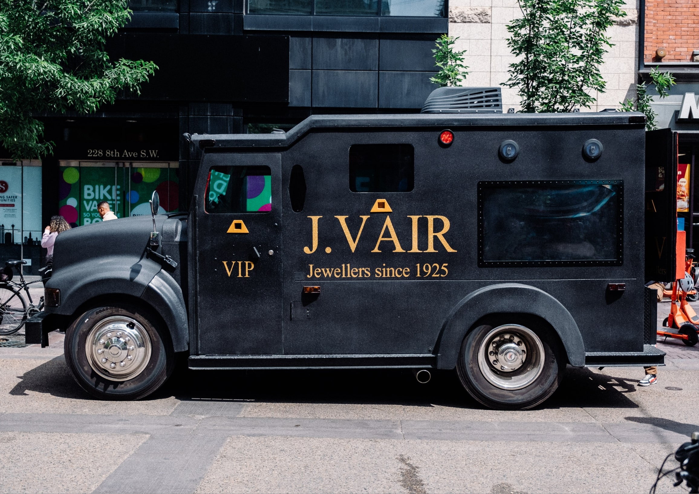 J. Vair Jewellers Truck